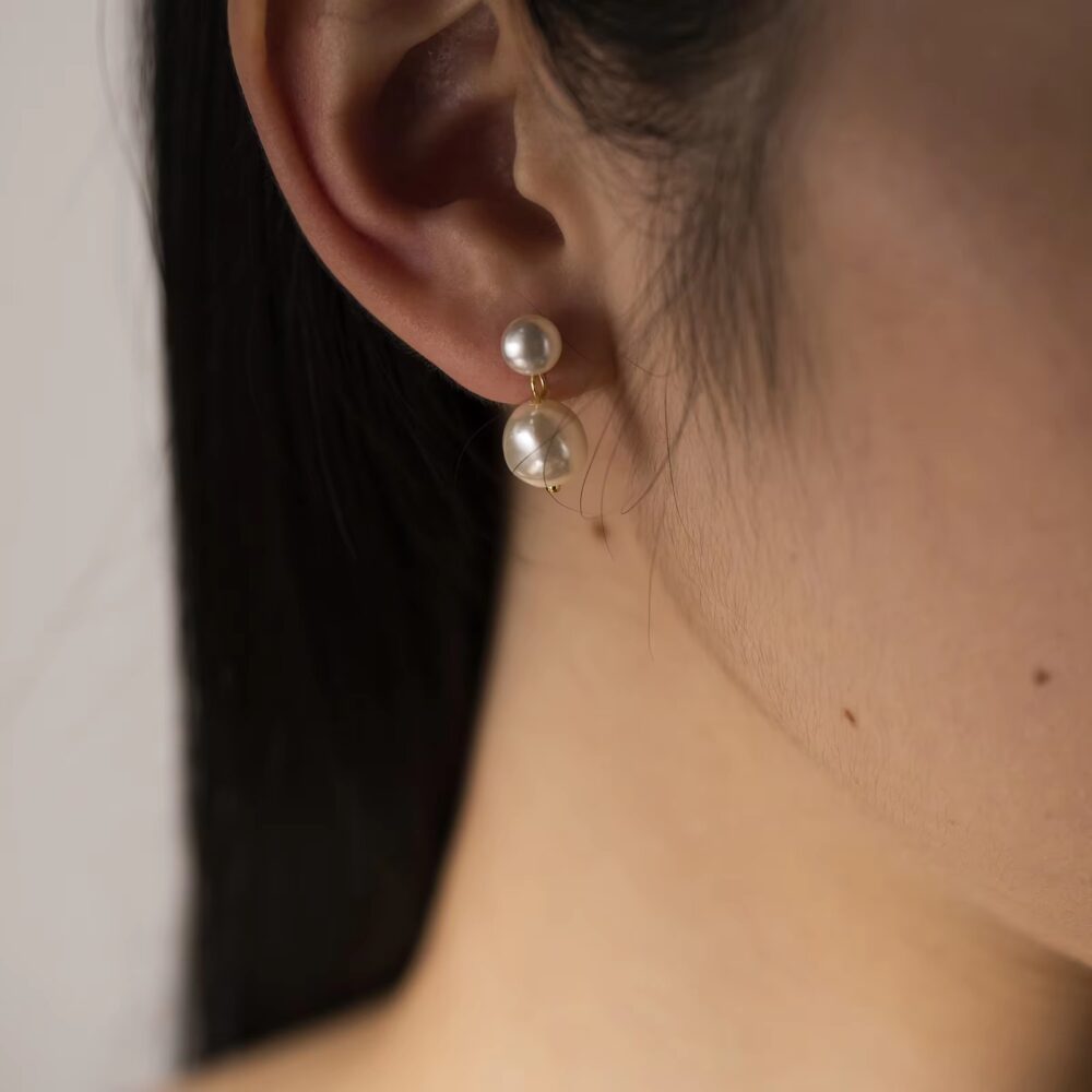 S925 Sterling Silver Fashionable Large And Small Pearl Stud Earrings 4ee40859 D4cb 4752 B703 2e59c3e733b5 1000x1000
